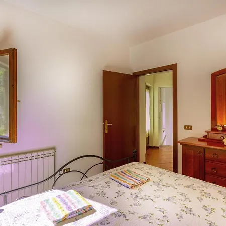 بيت للعطل 2 Bedroom Stunning In