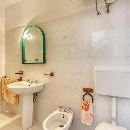 2 Bedroom Stunning In
