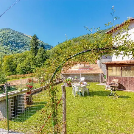 2 Bedroom Stunning In Palagnana